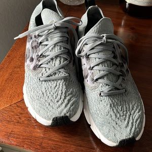 Under Armour Hovr Phantom Running Shoe Women’s Sz. 10